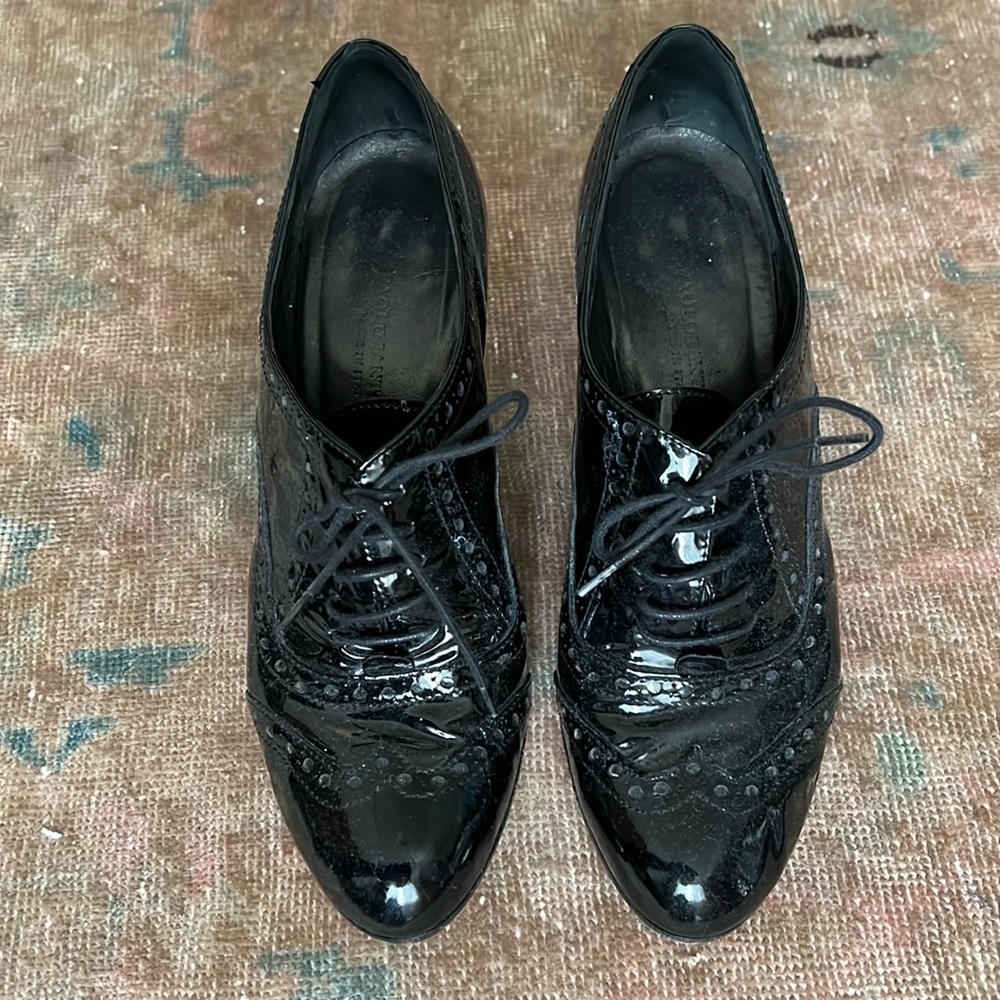 Adorable Made in Italy Patent Leather Oxfords/Brogues